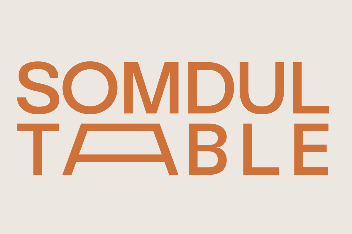 Somdul Table