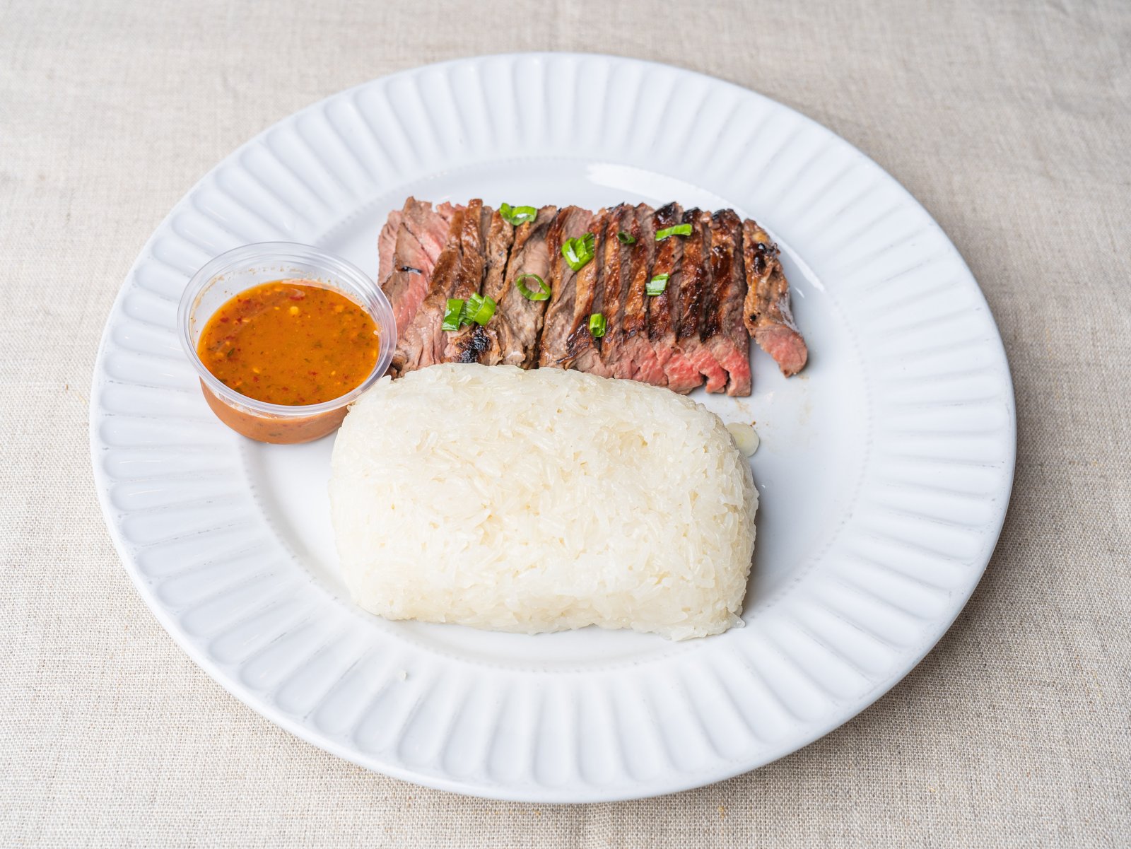 Crying tiger with sticky rice - Image 3