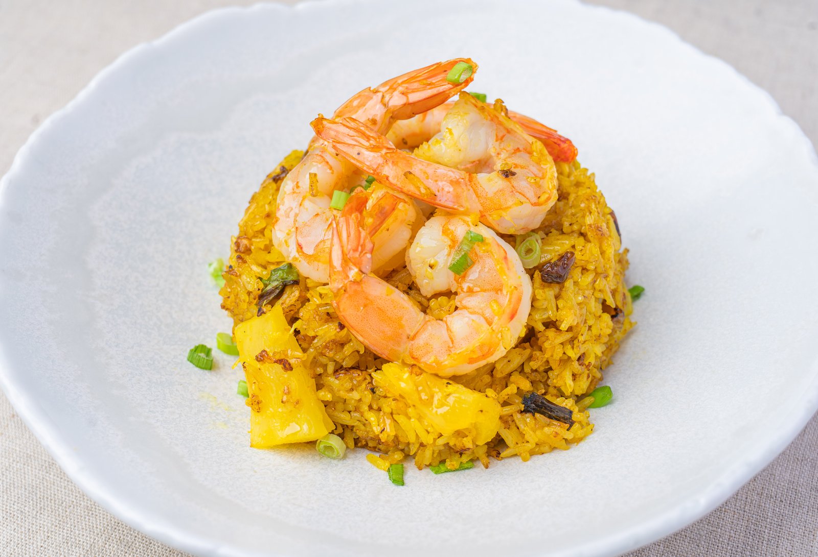 Pineapple fried rice with shrimp - Image 3