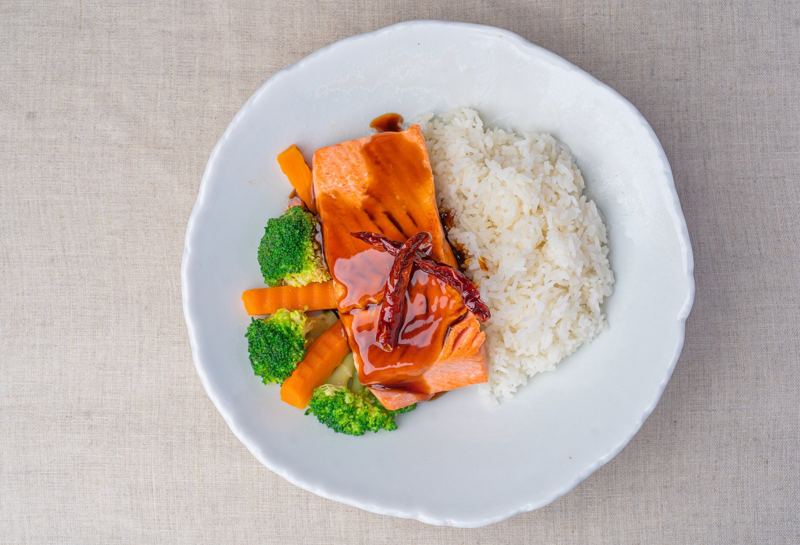 Salmon Tamarin with rice - Image 2