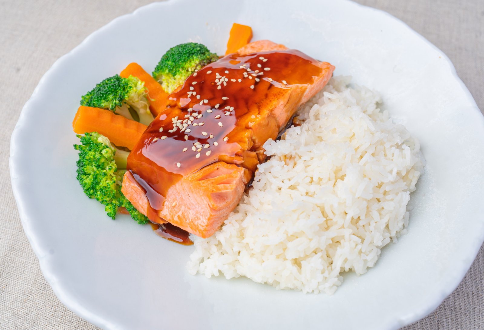 Salmon teriyaki with rice - Image 3