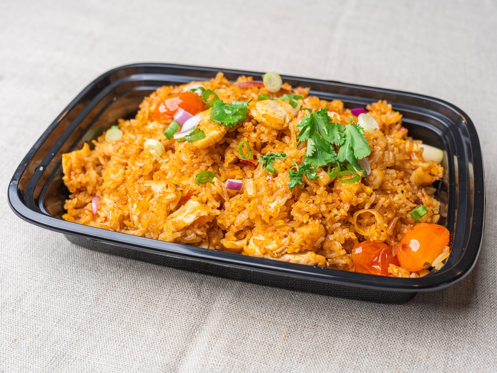 Tom yum fried rice with chicken - Image 2