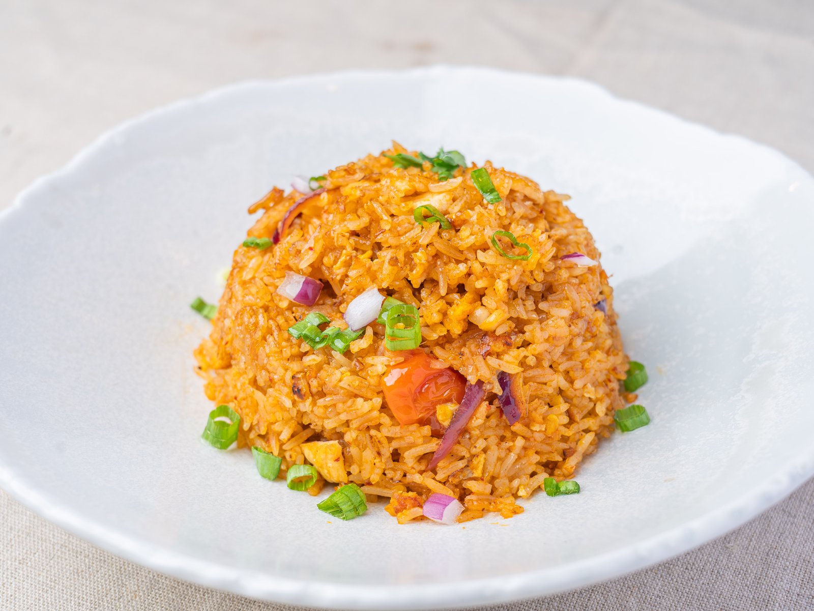 Tom yum fried rice with chicken - Image 3